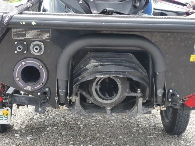 Slide: The Image of Kawasaki Jet Ski® Ultra® 310R 2015 - 8