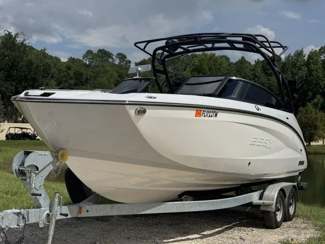 Slide: The Image of Yamaha 255XE 2024 - 3