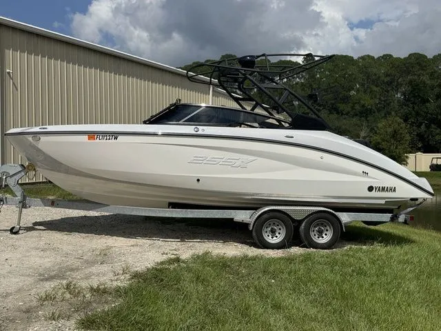 Slide: The Image of Yamaha 255XE 2024 - 4