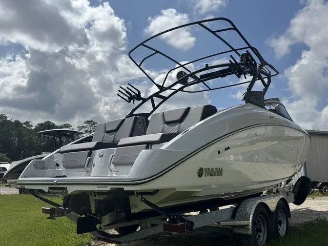 Slide: The Image of Yamaha 255XE 2024 - 7