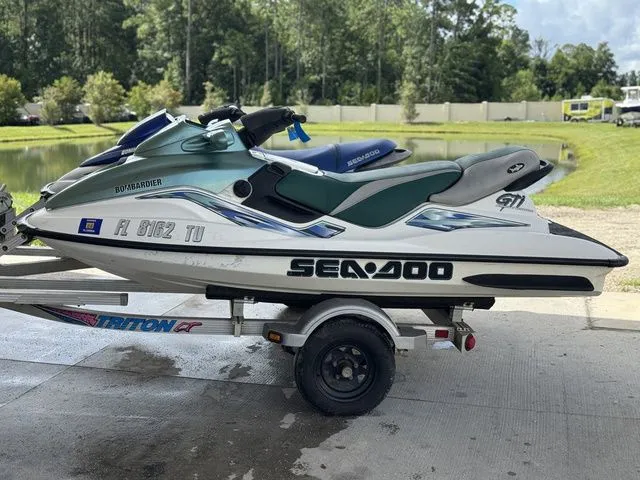 Slide: The Image of Sea-Doo GTI 2000 - 3