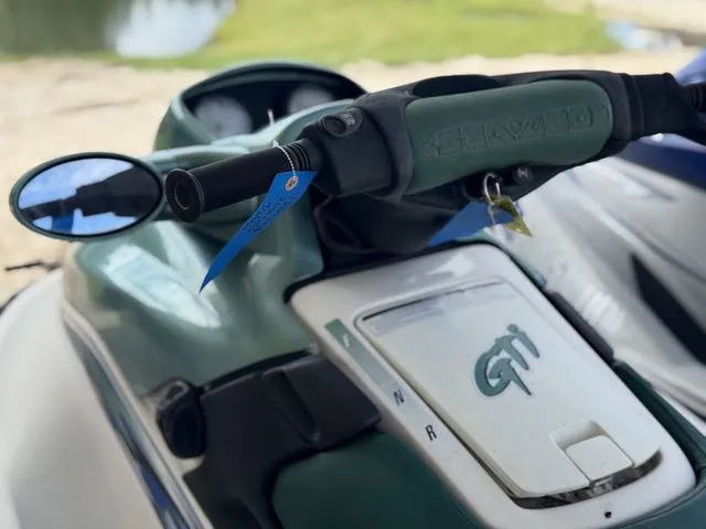 Slide: The Image of Sea-Doo RX 2001 - 16