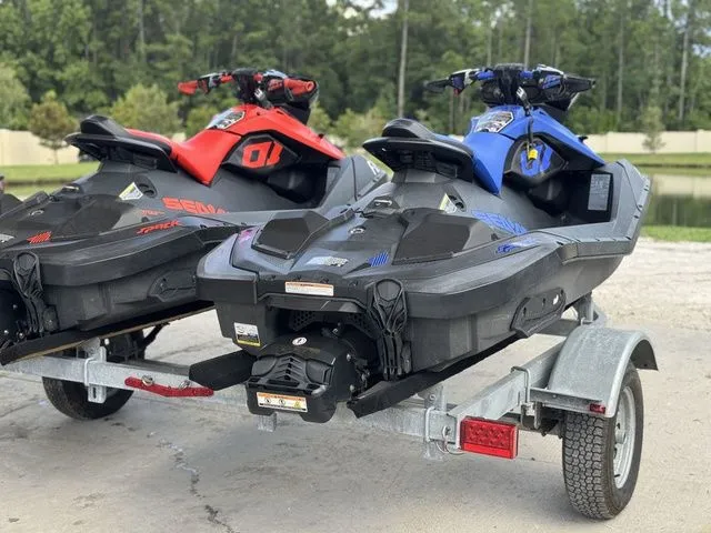 Slide: The Image of Sea-Doo Spark Trixx 2up 2022 - 20