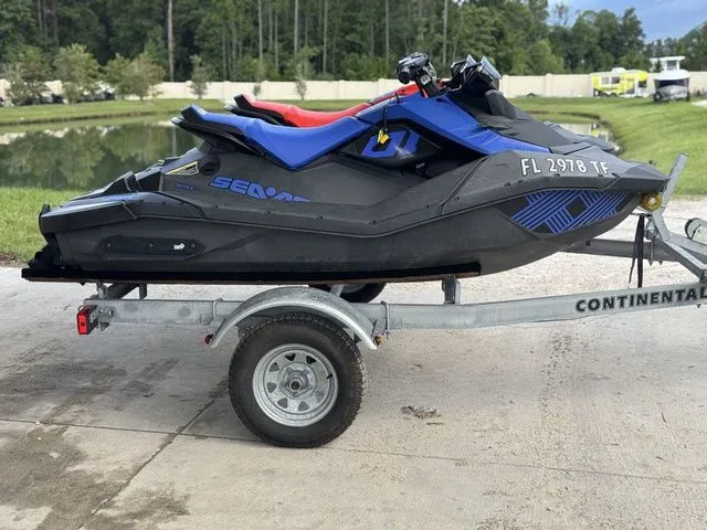 Slide: The Image of Sea-Doo Spark Trixx 2up 2022 - 23