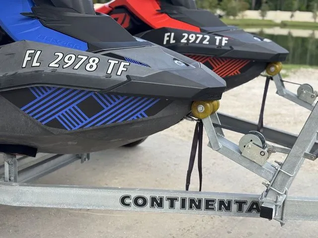 Slide: The Image of Sea-Doo Spark Trixx 2up 2022 - 36