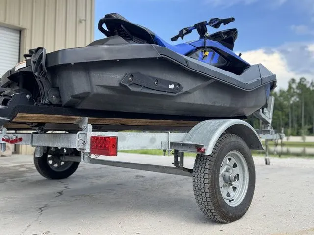 Slide: The Image of Sea-Doo Spark Trixx 2up 2022 - 37