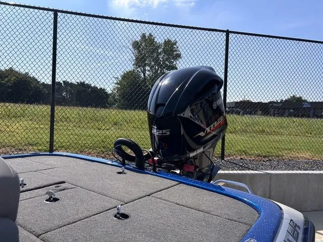 Slide: The Image of Skeeter ZX225 2021 - 6