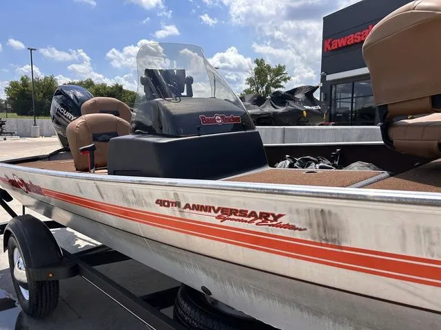 Slide: The Image of Tracker Bass Tracker 40th Anniversary Heritage Edition 2018 - 3