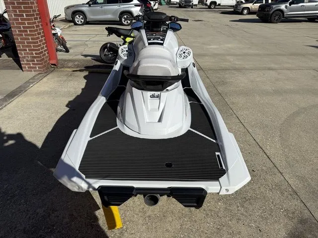 Slide: The Image of Yamaha VX 2025 - 9