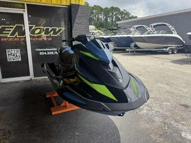 Slide: The Image of Yamaha VX Deluxe with Audio 2024 - 3