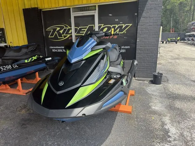 Slide: The Image of Yamaha VX Deluxe with Audio 2024 - 5