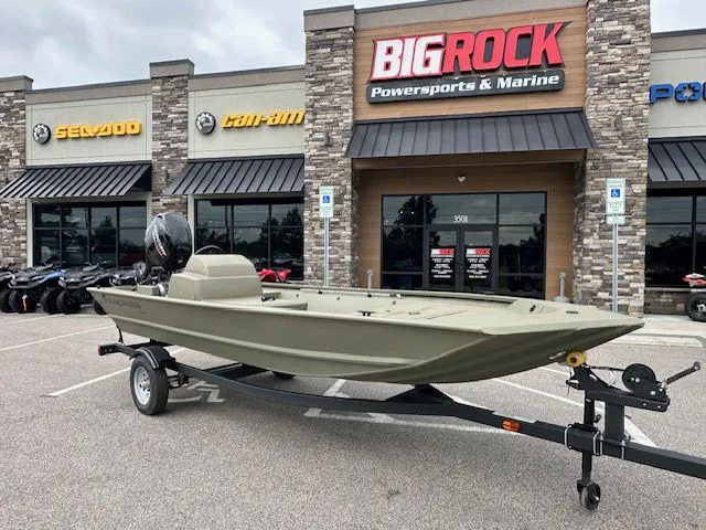 The Image of Tracker Grizzly 1648 SC 2026 - 1