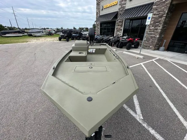 Slide: The Image of Tracker Grizzly 1648 SC 2026 - 5