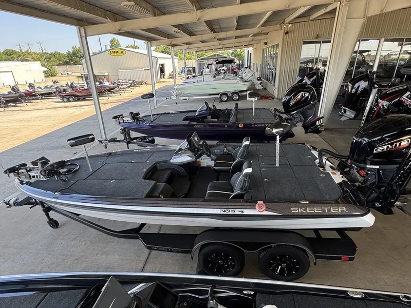 Slide: The Image of Skeeter ZXE20 2026 - 2