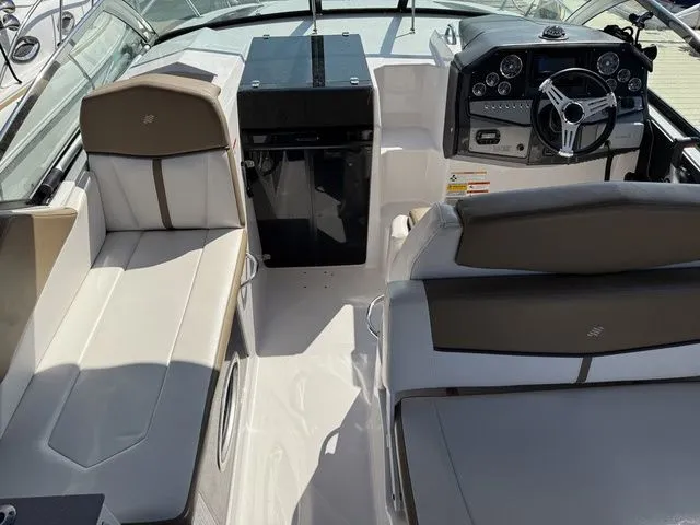 Slide: The Image of Four Winns V275 2016 - 10