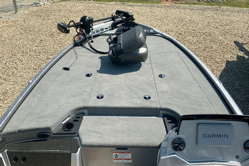 Slide: The Image of 2026 Nitro Z18 Pro boat deck with Garmin system and trolling motor. - 5