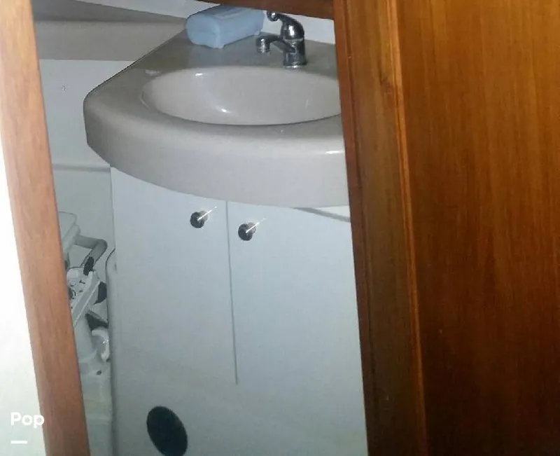 Slide: The Image of Bayliner 4587 Cockpit Motor Yacht 1995 - 2724399