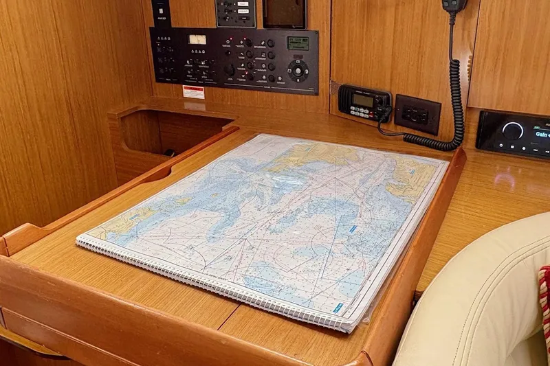 Slide: The Image of Navigation station with map on Jeanneau Sun Odyssey 42 DS, 2007 model. - 24