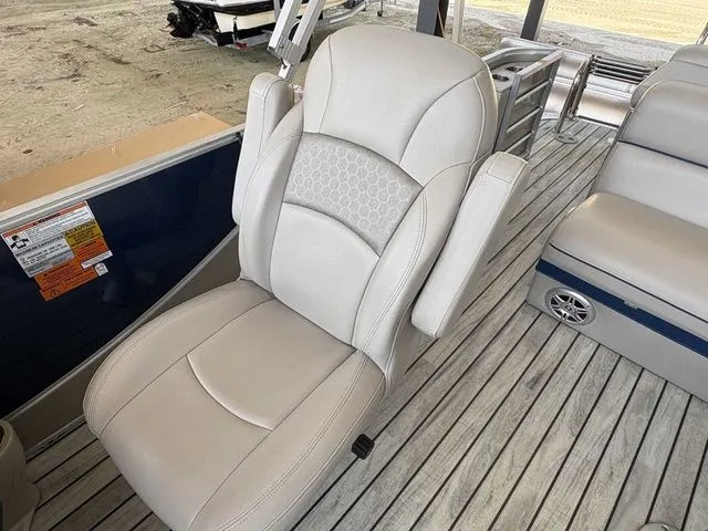 Slide: The Image of South Bay 521 CR 2016 - 3