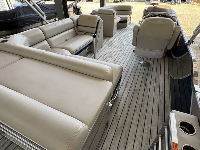 Slide: The Image of South Bay 521 CR 2016 - 5