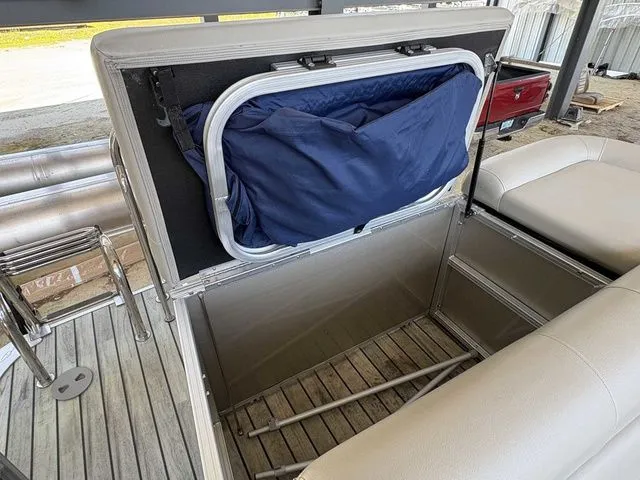 Slide: The Image of South Bay 521 CR 2016 - 6