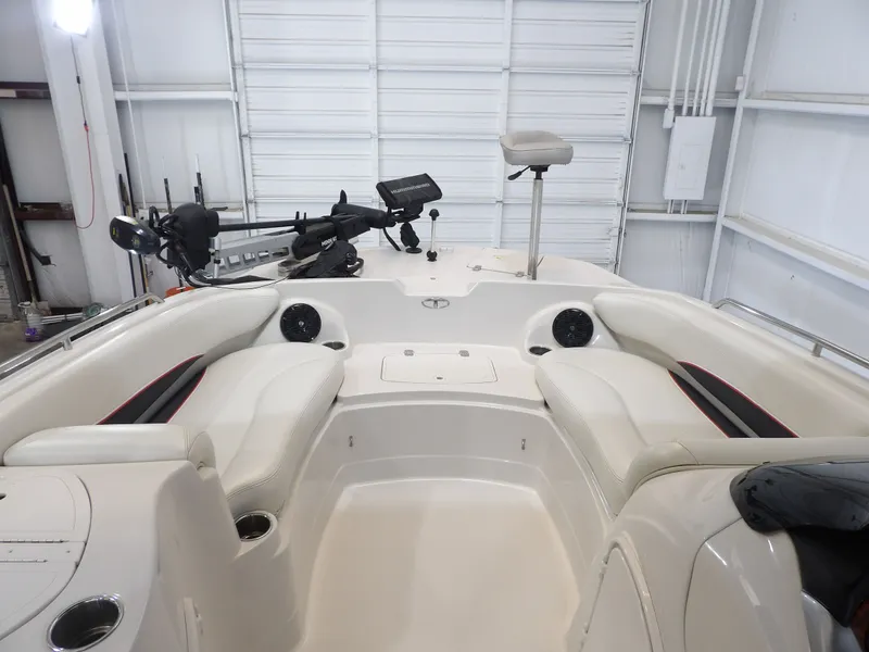 Slide: The Image of Tahoe 215XI 2015 - 12