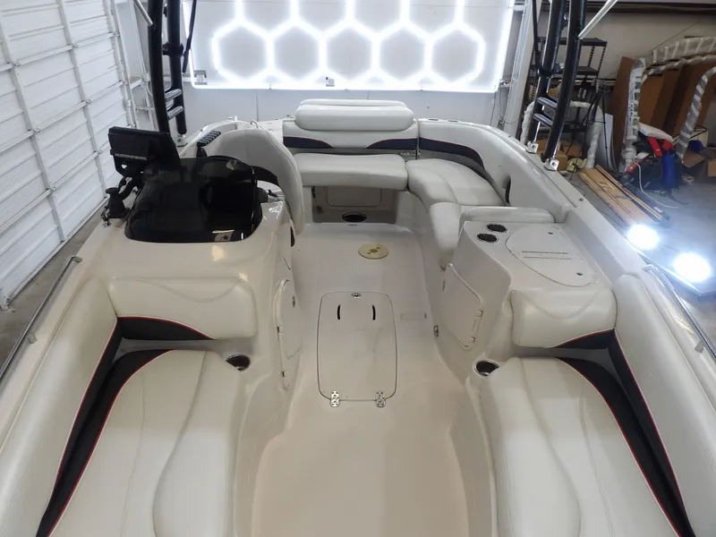 Slide: The Image of Tahoe 215XI 2015 - 17