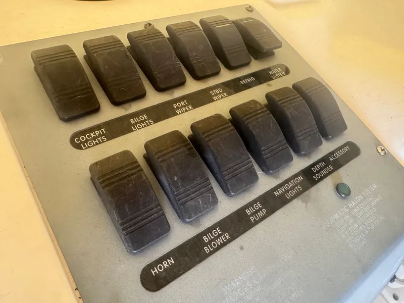 Slide: The Image of Sea Ray 270 Sundancer 1998 - 11