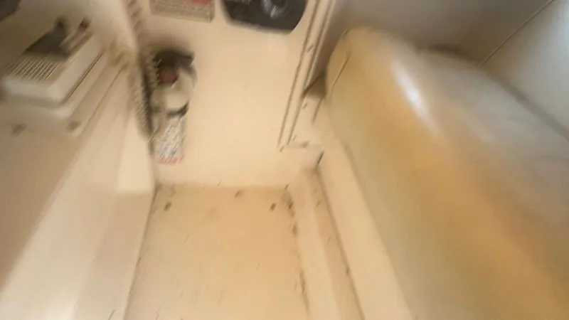 Slide: The Image of Sea Ray 270 Sundancer 1998 - 12