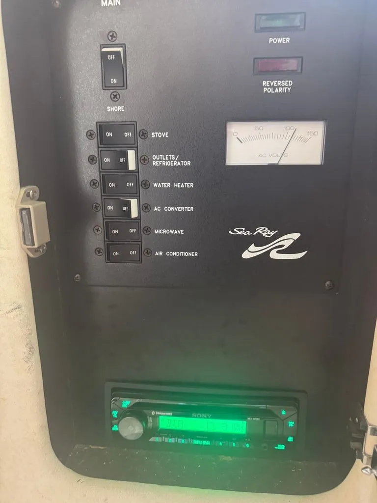 Slide: The Image of Sea Ray 270 Sundancer 1998 - 14