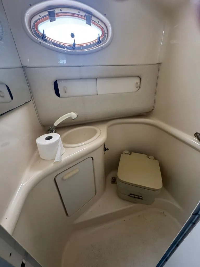 Slide: The Image of Sea Ray 270 Sundancer 1998 - 7