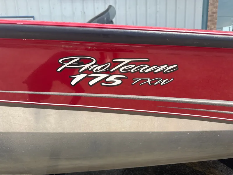 Slide: The Image of Tracker Pro Team 175 TXW 2012 - 5