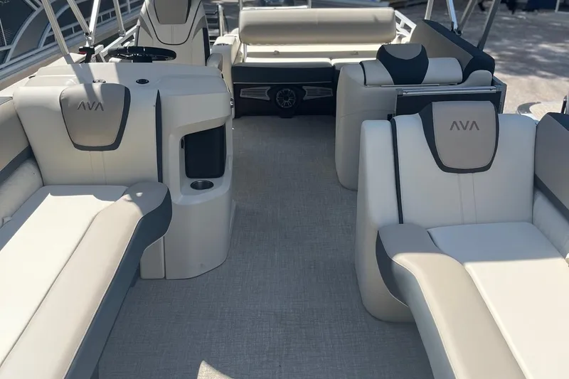 Slide: The Image of 2026 Avalon 25 LSZ VRB boat interior with luxurious seating and modern design. - 7