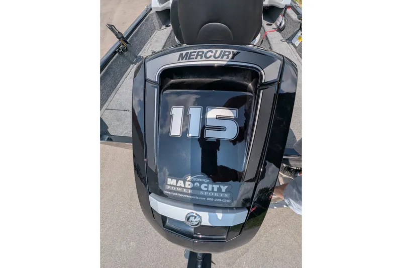 Slide: The Image of Mercury 115 outboard motor on 2019 Tracker Pro Guide V-175 Combo boat. - 4