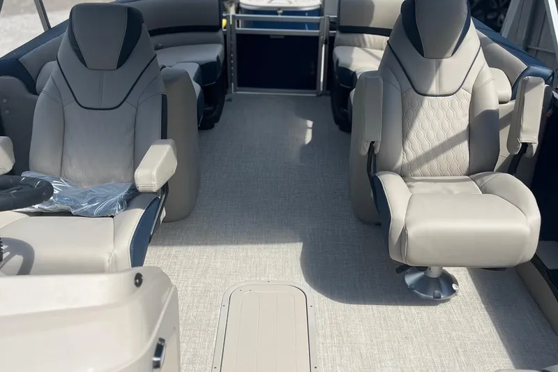 Slide: The Image of 2026 Avalon 23 LSZ Quad Lounger interior with luxurious seating and modern design. - 4