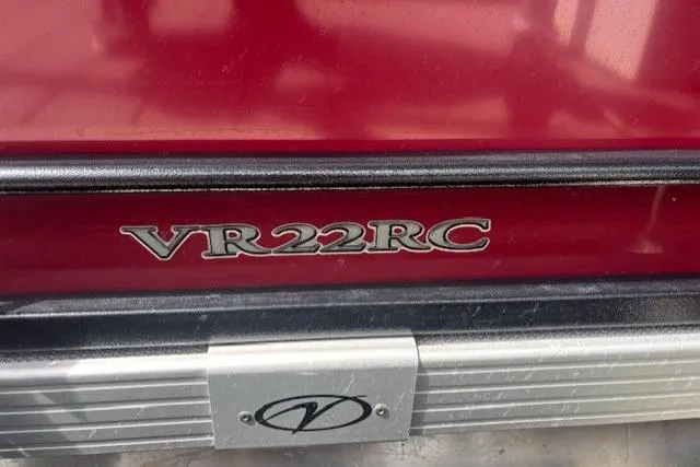 Slide: The Image of 2023 Veranda Relax VR22RC logo on a red surface, showcasing model branding. - 15