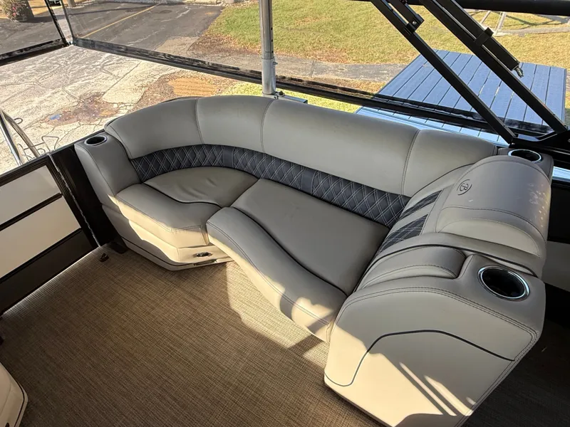 Slide: The Image of Barletta L23QC 2021 - 12