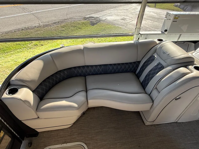 Slide: The Image of Barletta L23QC 2021 - 6