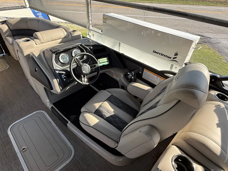 Slide: The Image of Barletta L23QC 2021 - 8