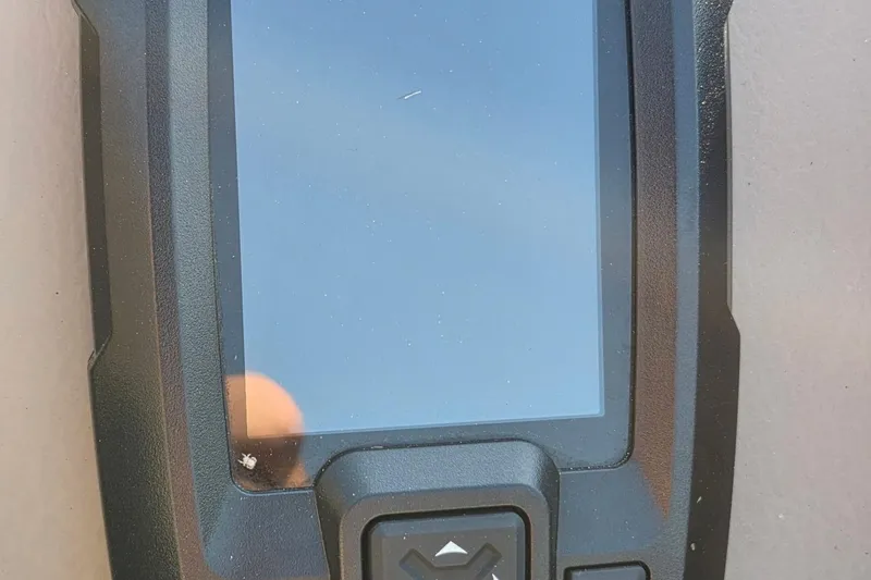 Slide: The Image of Close-up of a digital display on a 2019 Bennington Q 25 QCW boat. - 9