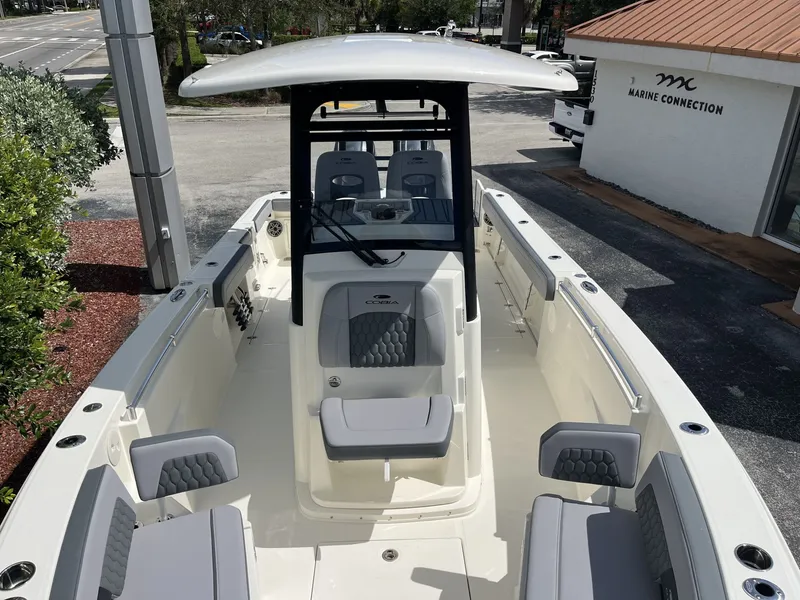 Slide: The Image of Cobia 265 Open Center Console 2026 - 20
