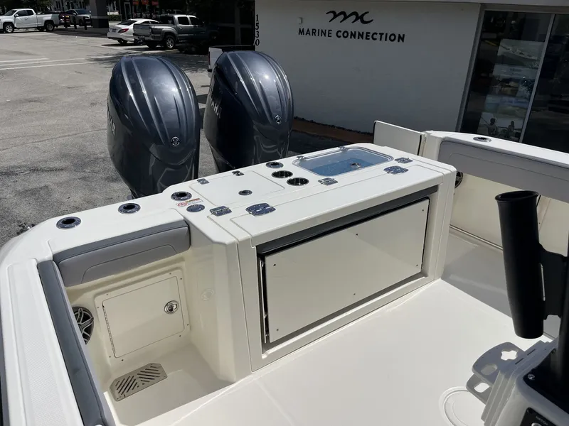 Slide: The Image of Cobia 265 Open Center Console 2026 - 29