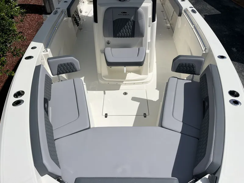Slide: The Image of Cobia 265 Open Center Console 2026 - 19