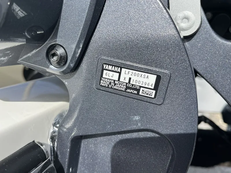 Slide: The Image of Cobia 265 Open Center Console 2026 - 9