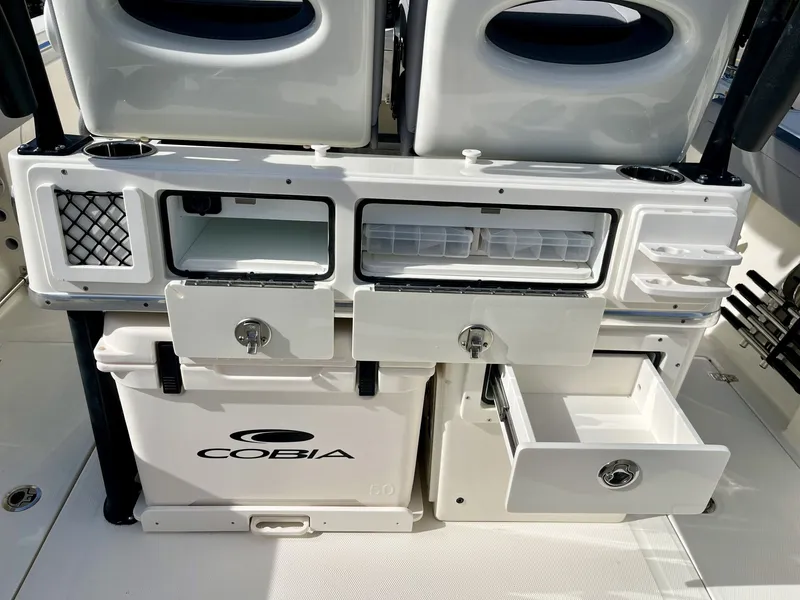 Slide: The Image of Cobia 265 Open Center Console 2026 - 11