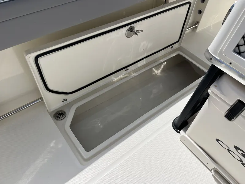 Slide: The Image of Cobia 265 Open Center Console 2026 - 40