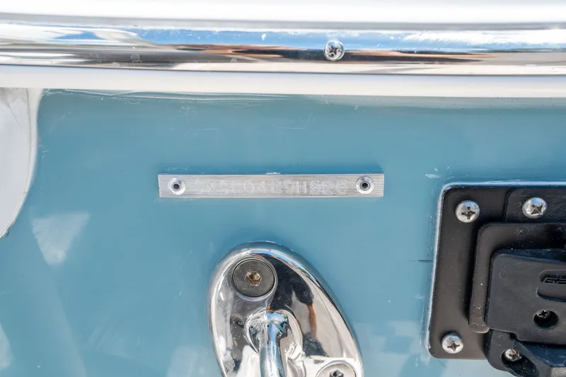 Slide: The Image of Sea Hunt Ultra 265 SE 2026 - 32