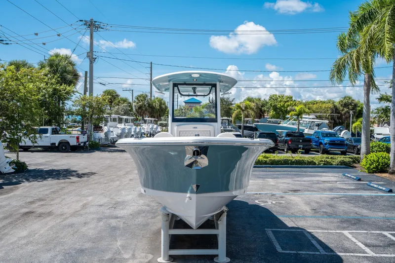 Slide: The Image of Sea Hunt Ultra 265 SE 2026 - 7