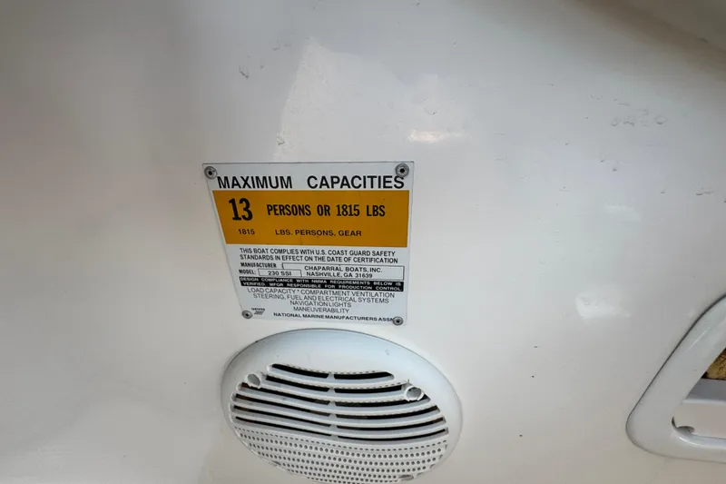 Slide: The Image of 2001 Chaparral 230 SSi capacity label, maximum 13 persons or 1815 lbs. - 14