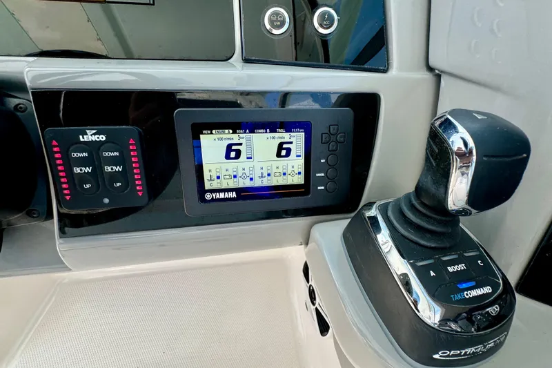 Slide: The Image of Control panel of 2019 Robalo R317 Dual Console with Yamaha display and throttle. - 35